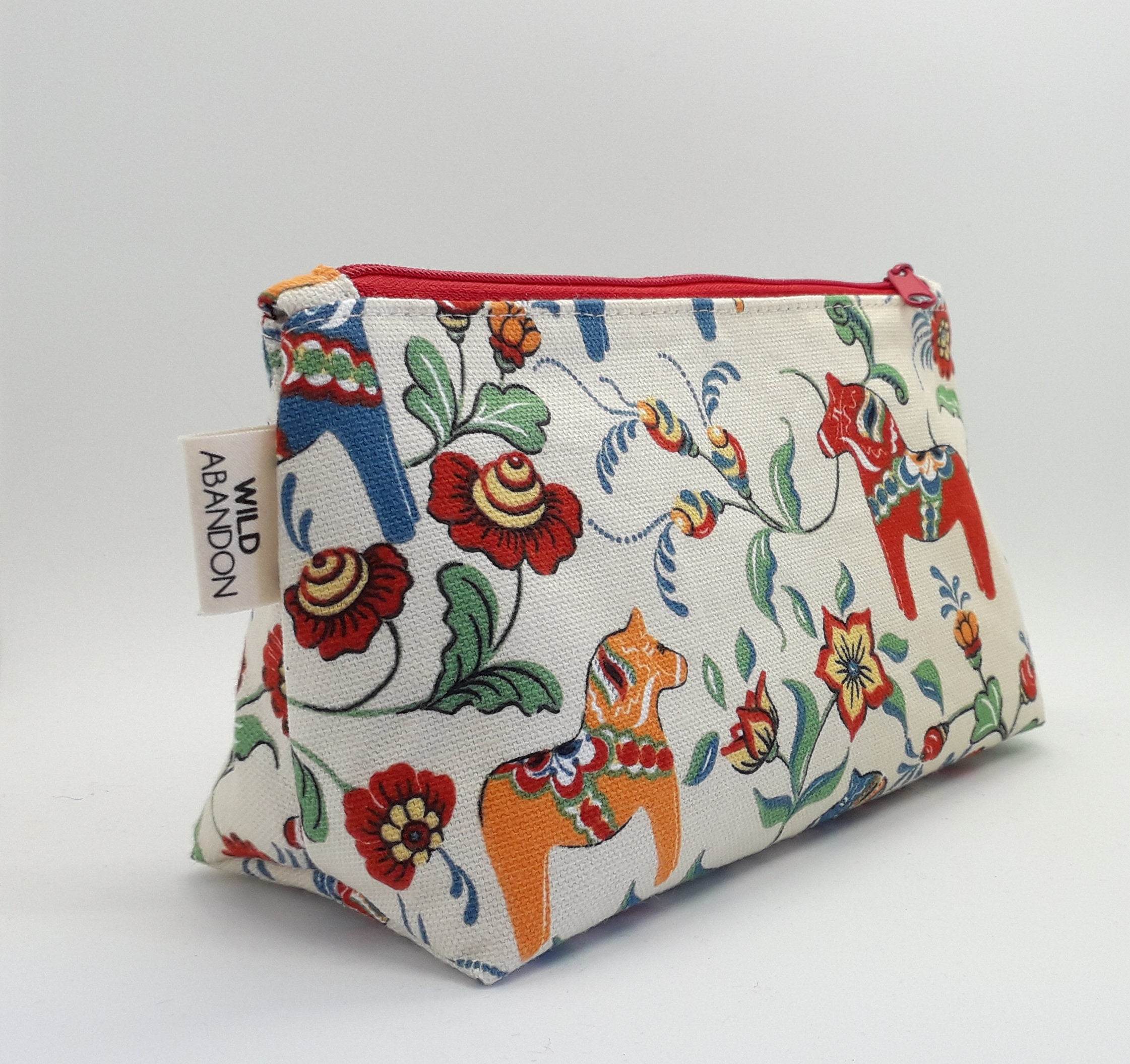 Dala Horse Ivory Zip Pouch - Wild Abandon